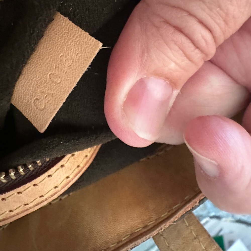 Louis Vuitton Wilshire Tote - Picture 6 of 14